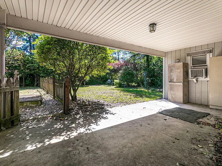 941 Evergreen Ave — Photo 41