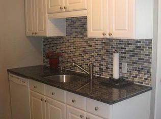 98 Waverly Ave, Milford, CT 06461