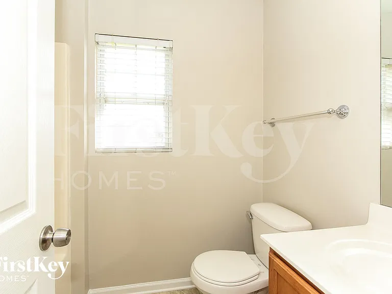 2129 Sebastiani Dr — Photo 13
