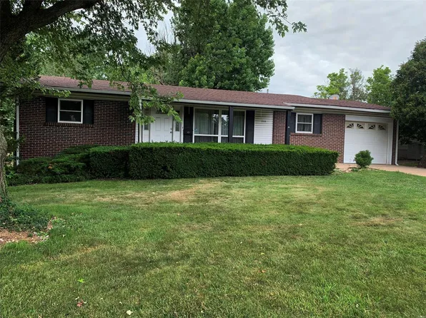 405 Warren Ave, Warrenton, MO 63383