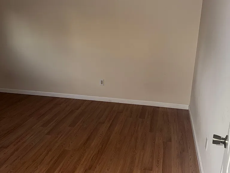 5954 Broadmoor Dr — Photo 22