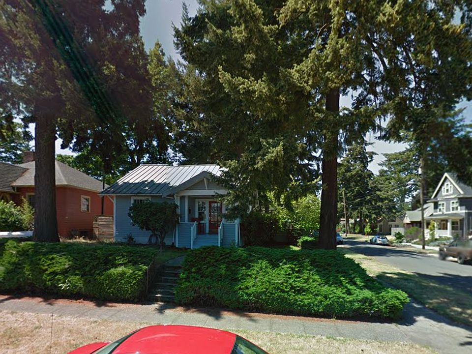 Front of House. Huge corner lot.