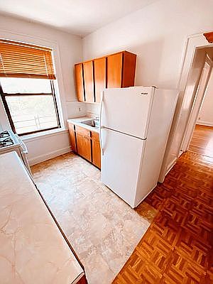 3rd image of 21-46 29th St #D3
