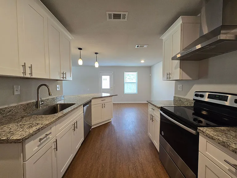 2500 Westcliff Rd #A/B — Photo 7