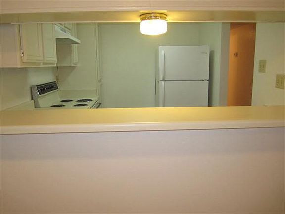 5th image of 7118 Oakwood Glen Blvd APT 302