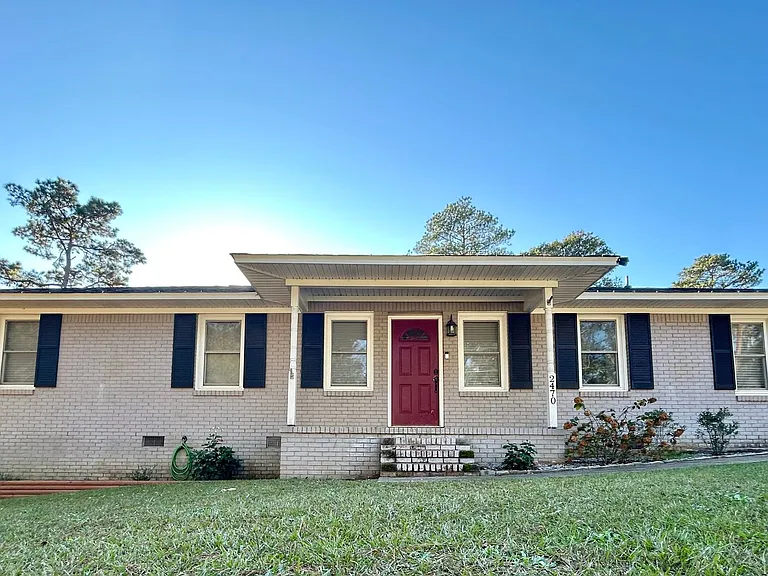 2470 Drexel Dr — Photo 1