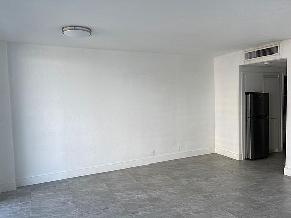 4th image of 3301 NE 5th Ave APT 712