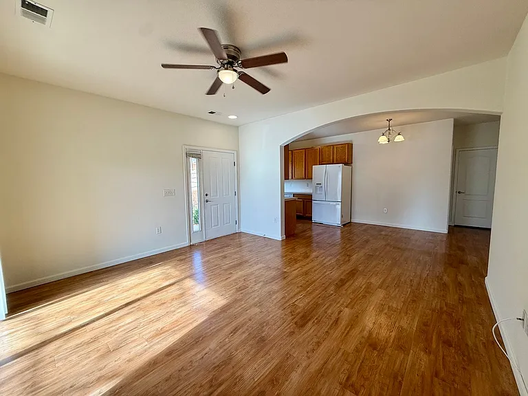 4675 Hahns Peak Dr #101 — Photo 7