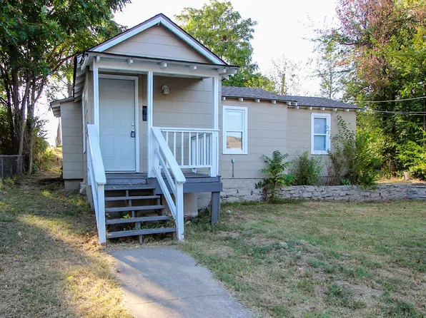 1006 N Roosevelt Ave W, Sand Springs, OK 74063