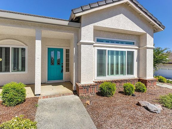 3rd image of 12055 Mont Vista Dr