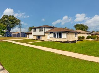 11756 S Leamington Ave, Alsip, IL 60803