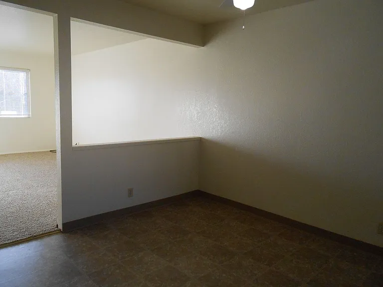 835 Shiloh Ct — Photo 7