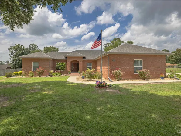 598 Bocage Rd, Cantonment, FL 32533