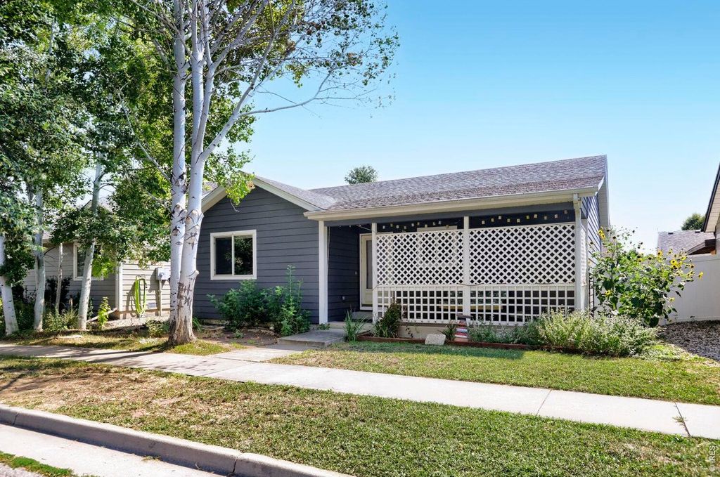 780 Zircon Ave
