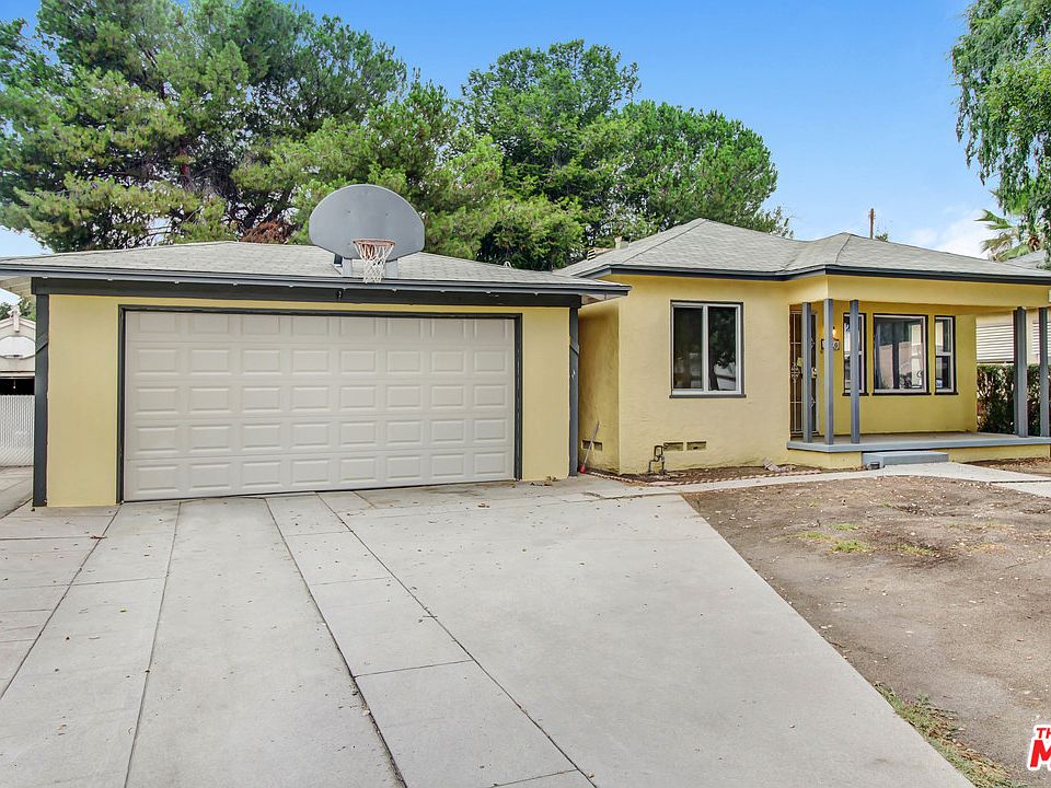 1st image of 2520 Muscupiabe Dr
