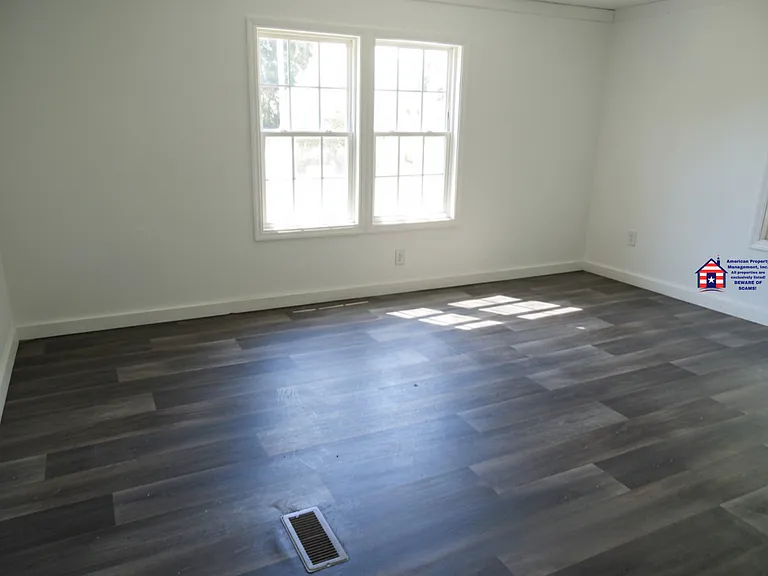 107 Carraway Creek Dr — Photo 4