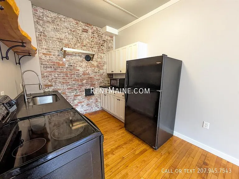 3 Cushing St #4 — Photo 3