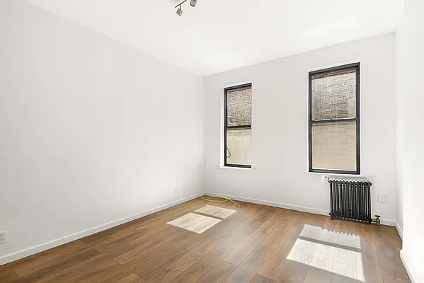 Rented by The Agency | media 2