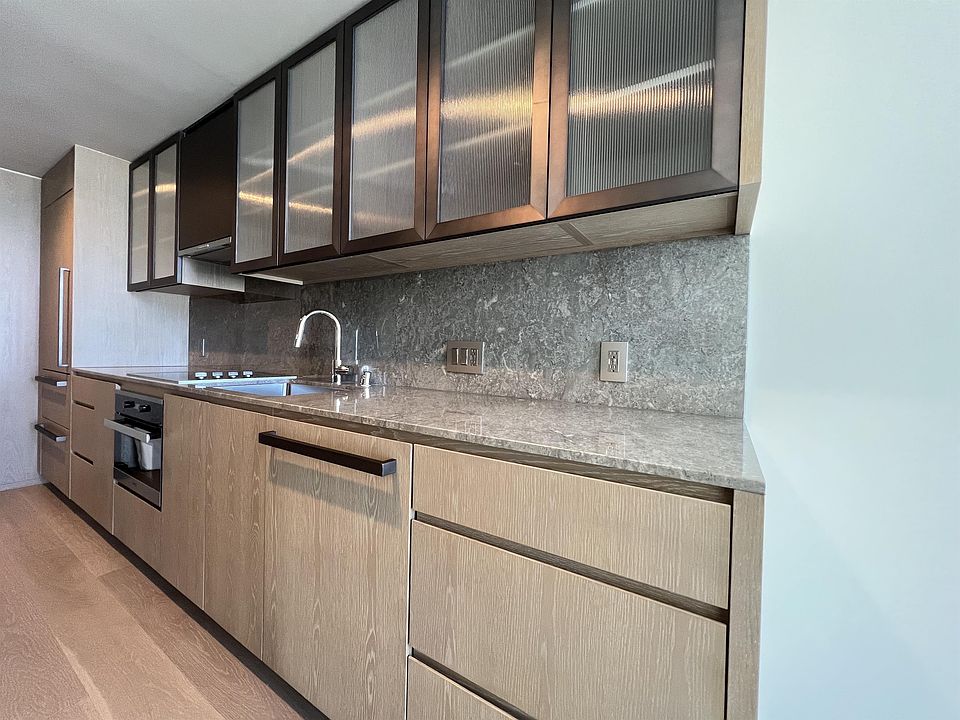 1109 Kitchen