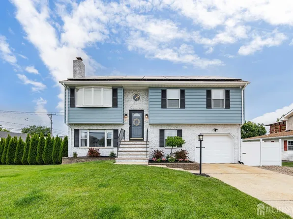 30 Wills Ct, Toms River, NJ 08753