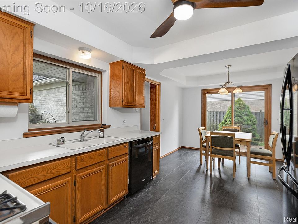 40727 Kraft Dr, photo 7