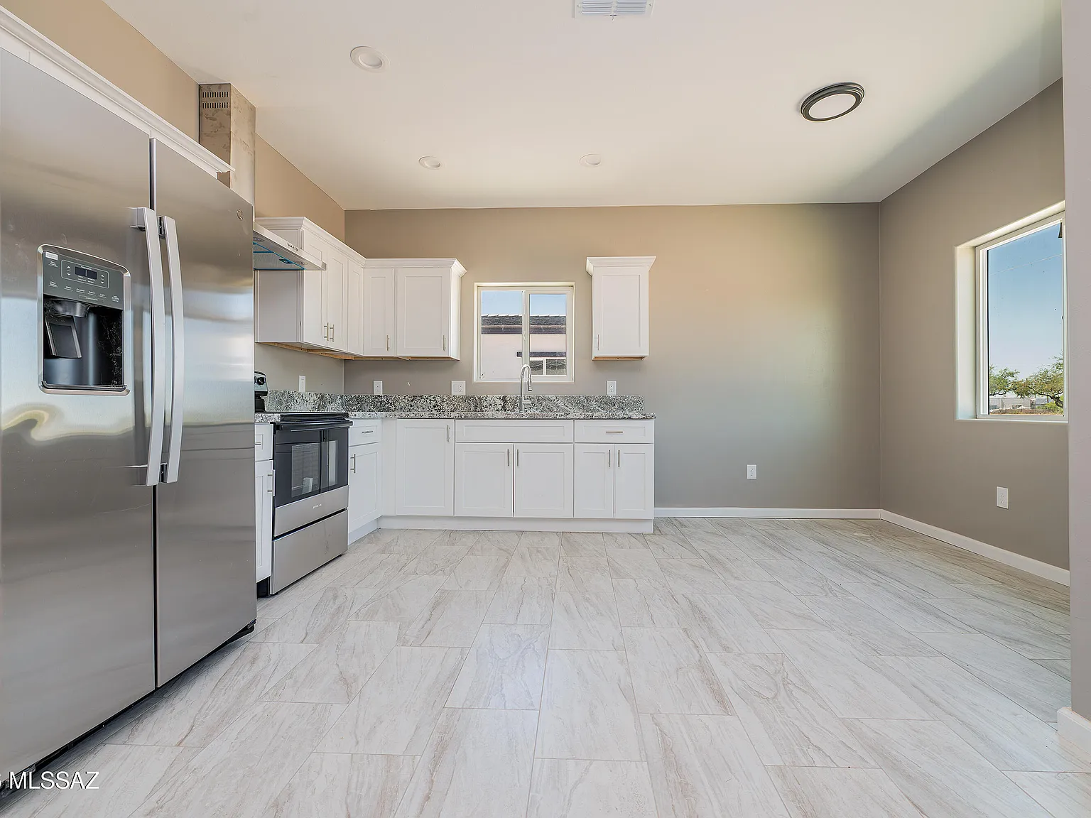 3 bed, 2.0 bath, 1079 sqft, $1,500 — Photo 4
