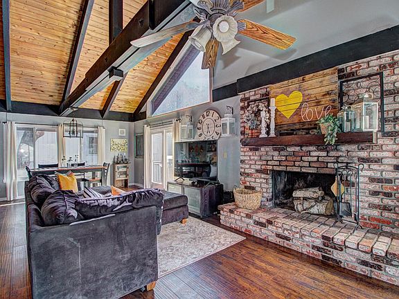 3rd image of 23441 Rolling Hills Ct