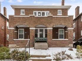 7126 Dartmouth Ave, Saint Louis, MO