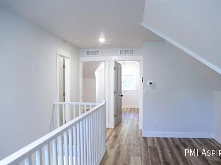 1922 E 14th Ave #3A — Photo 5