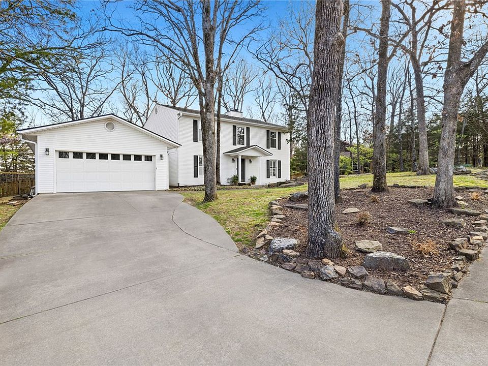 1st image of 3167 N Katherine Ave