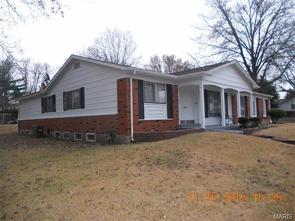 3rd image of 11780 Sheffield Dr