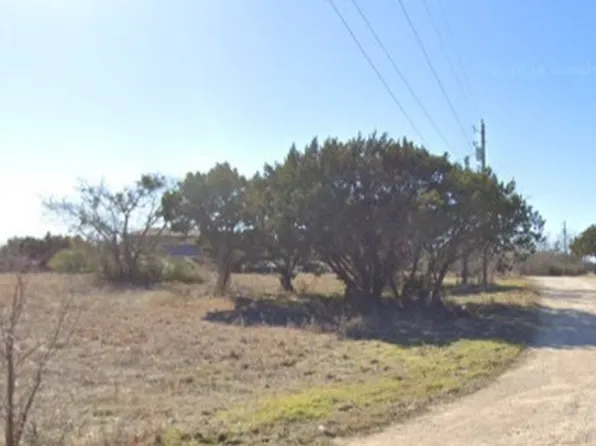 8740 Parkview Ct, Cleburne, TX 76033