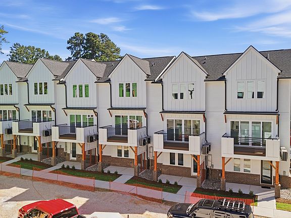 2nd image of 1201 Brookside Dr #106