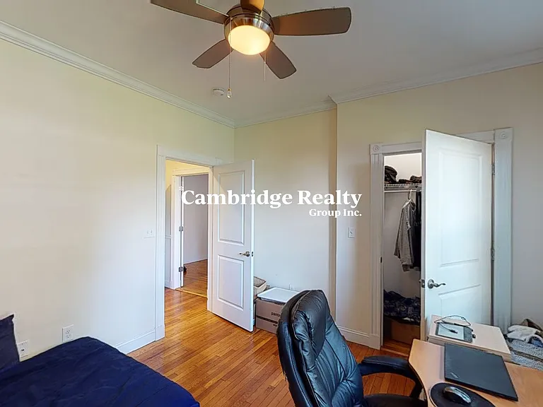 15 Glenville Ave #5T — Photo 7