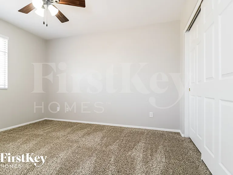 1167 S 225th Ln — Photo 12