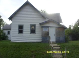 807 N Gentry St, Frankfort, IN 46041
