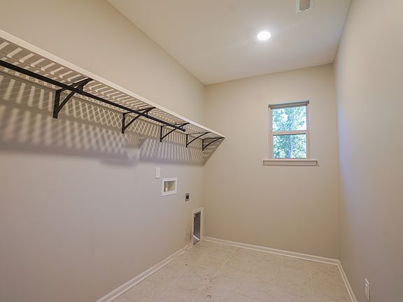 4th image of 16126 Flame Azalea Ct