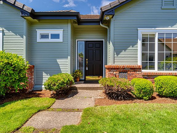 3rd image of 3344 Lakemont Dr