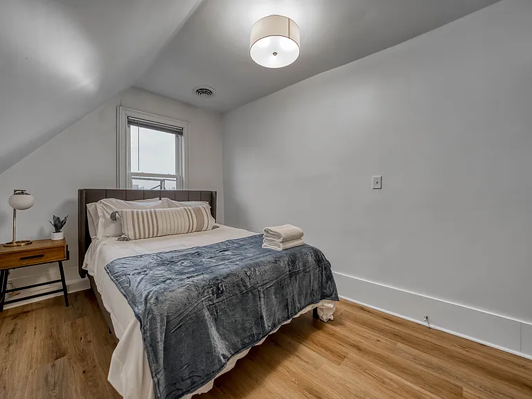 46 Allen St #5 — Photo 17