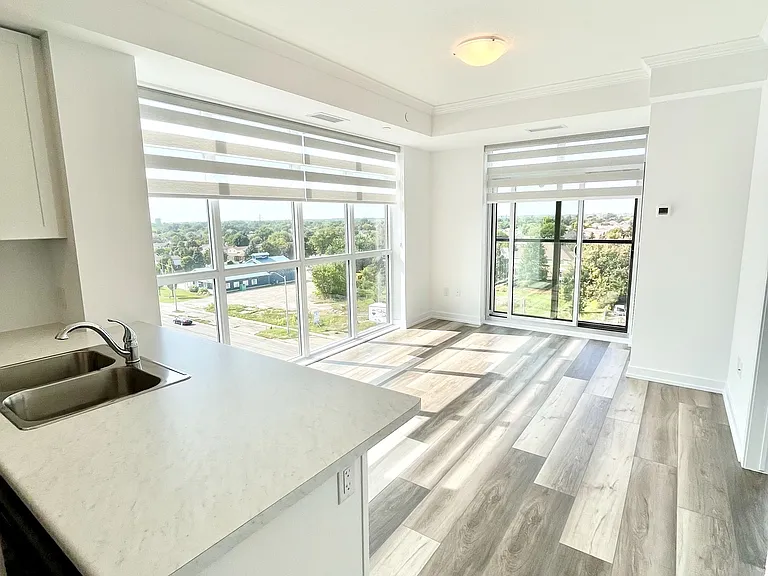 460 Dundas St E #602 — Photo 3