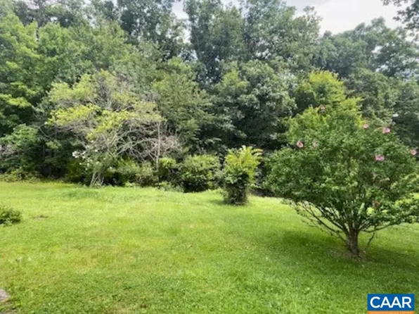 1497 Sutlers Rd, Charlottesville, VA 22902