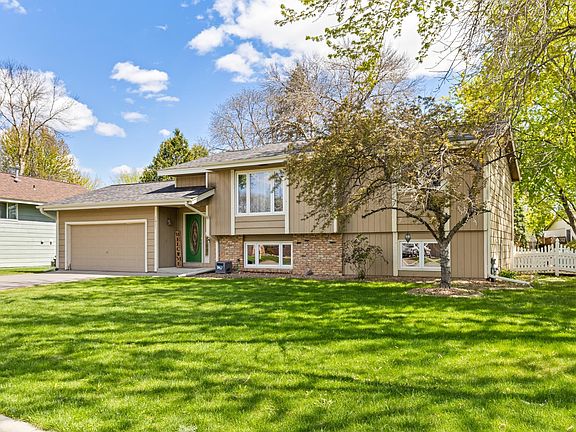 3rd image of 1011 Westview Dr