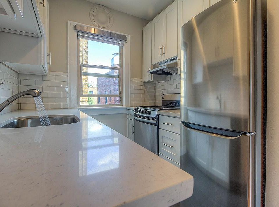 1st image of 411 Bellevue Ave E #451dw5geg