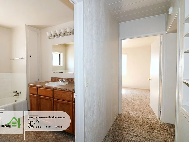1830 Rosaline Ave — Photo 9