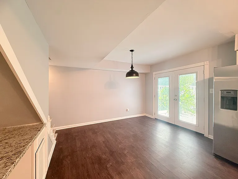 8518 Castle Pine Ct — Photo 18