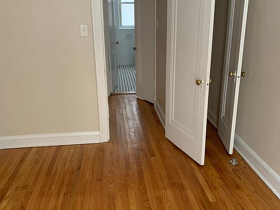 2nd image of 1808 W Farwell Ave APT 1B