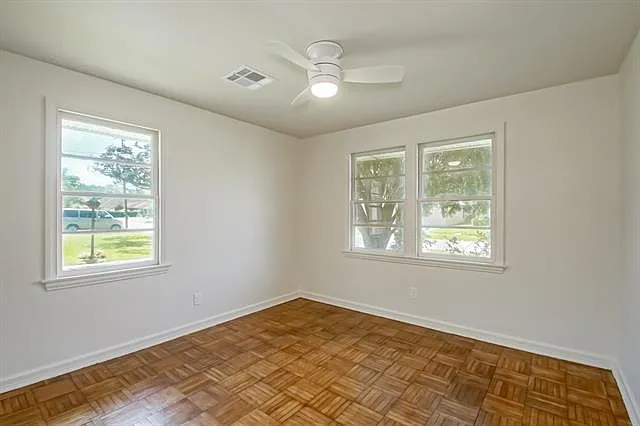 433 Olive Ave — Photo 13
