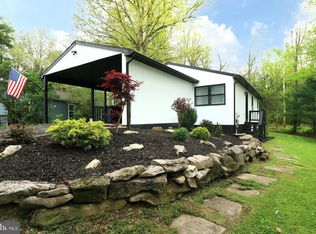 141 Ghaner Dr, State College, PA 16803