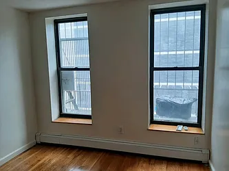 Rented by Danielle Stoller, LREB