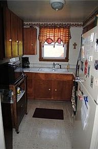 2nd image of 3316 Charlotte St